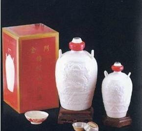 江蘇清爽一公升高粱酒 白酒批發(fā)與節(jié)日商務(wù)高檔禮品的理想選擇